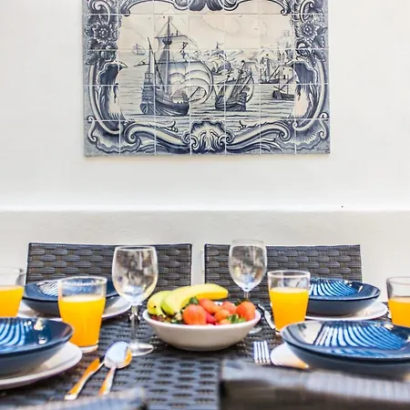 Santos Blue Tiles Lizbona